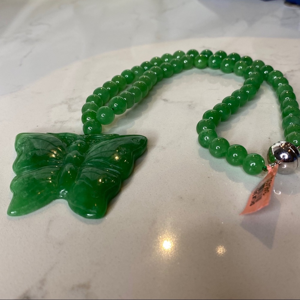Beautiful Green Jade Carved Butterfly Necklace - Picture 6 of 8